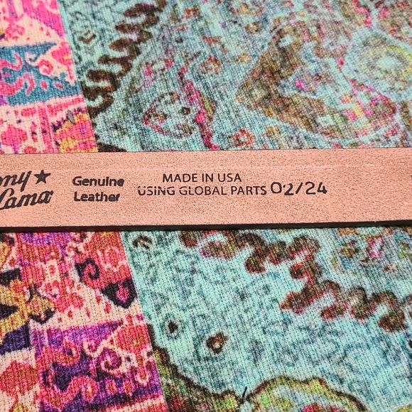 Western Bullhead Belt Buckle and Leather Strap - Picture 5 of 5